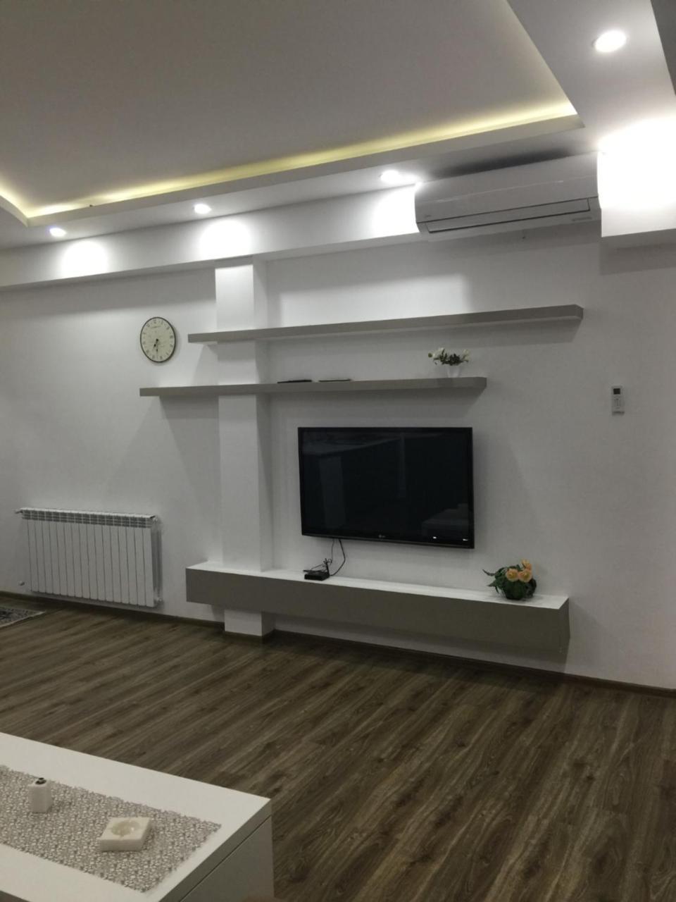 Family Apartment Tbilisi Exterior photo
